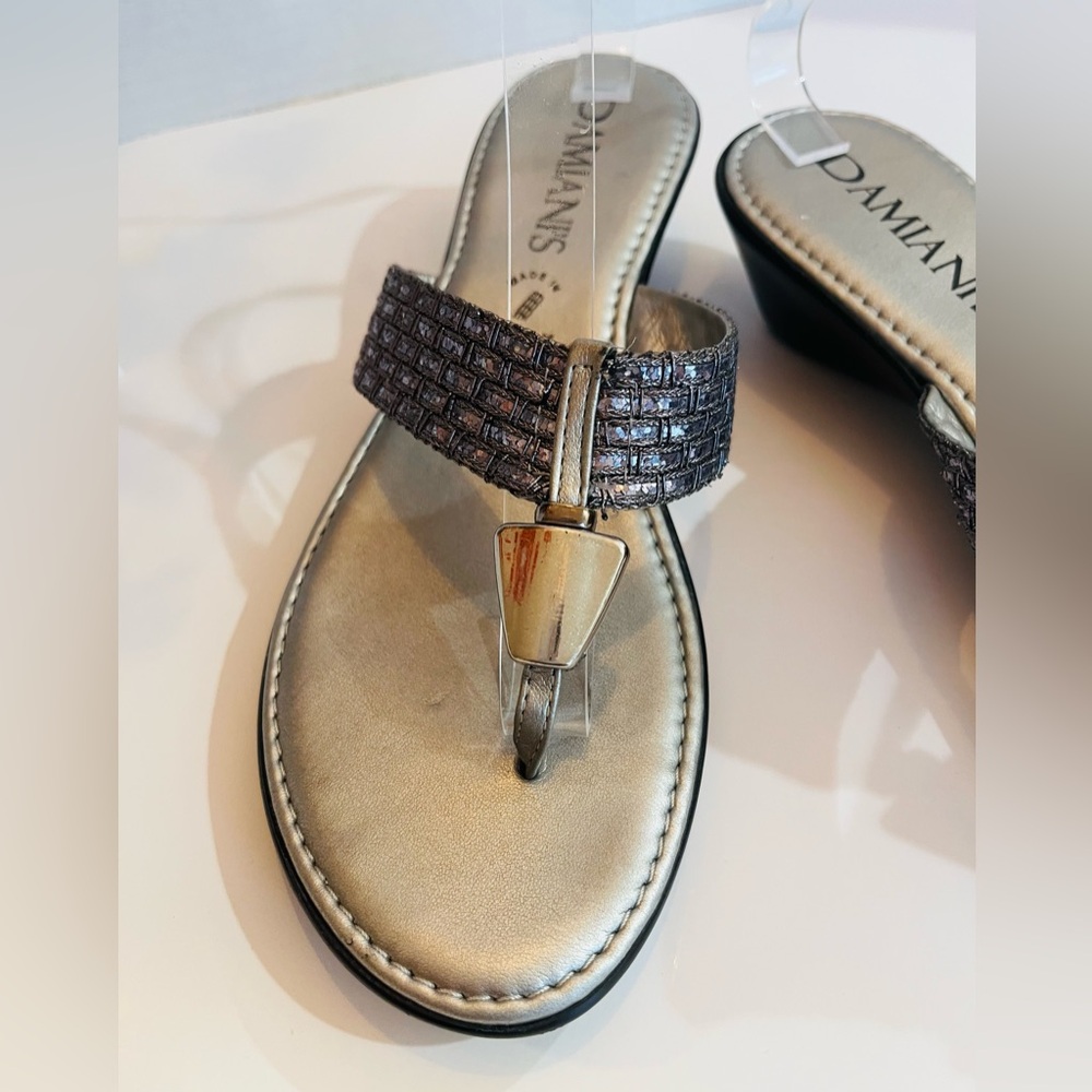 DAMIANI Women Split Thong Grey Metallic Sandal Shoe, Made In Italy